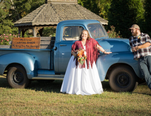 Ole Blue Truck Farm Wedding | Amber and Hunter